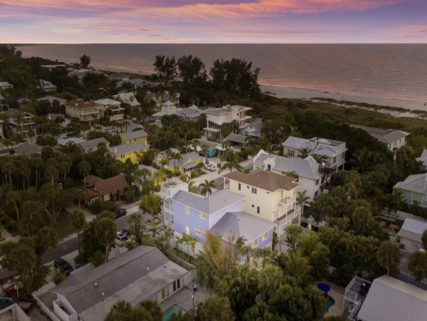 Anna Maria Island Luxury Four Bedroom Vacation Home